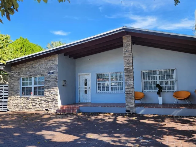 201 NW 27th Ct, Miami FL 33125