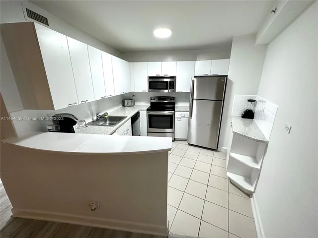 1500 Bay Rd # 1256S, Miami Beach FL 33139