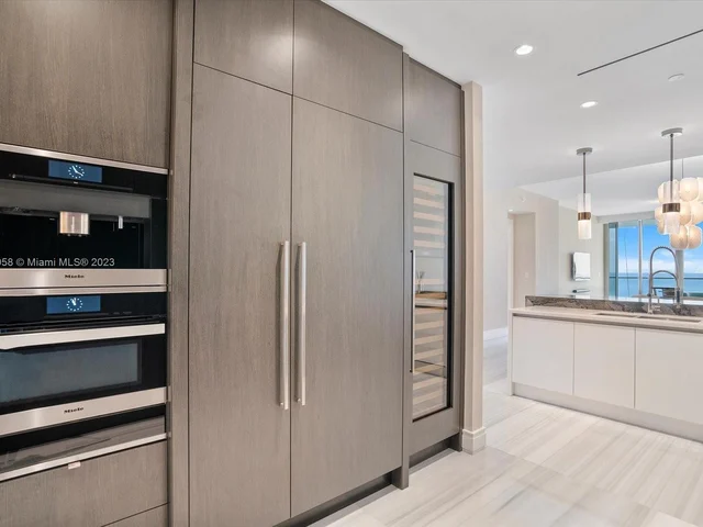 17901 Collins Ave # 902, Sunny Isles Beach FL 33160