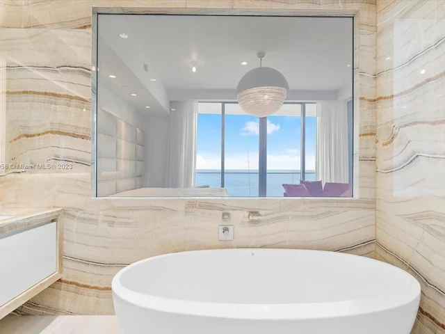 17901 Collins Ave # 902, Sunny Isles Beach FL 33160