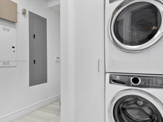 17901 Collins Ave # 902, Sunny Isles Beach FL 33160