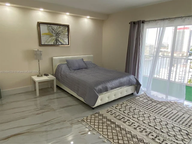 1965 S Ocean Dr # 15A, Hallandale Beach FL 33009