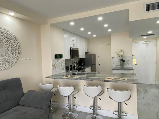 1965 S Ocean Dr # 15A, Hallandale Beach FL 33009