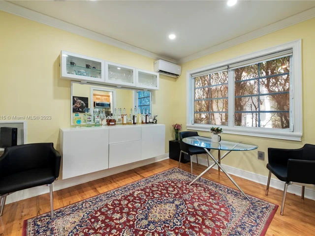 1605 Lenox Ave # 5, Miami Beach FL 33139