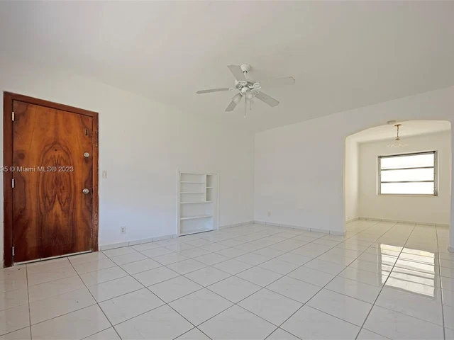 1735 Marseille Dr # 2, Miami Beach FL 33141