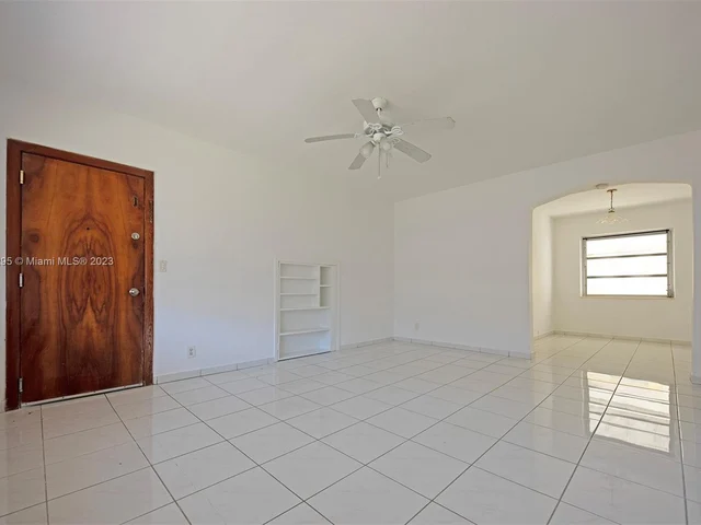 1735 Marseille Dr # 2, Miami Beach FL 33141