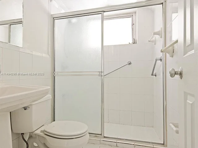 1735 Marseille Dr # 2, Miami Beach FL 33141