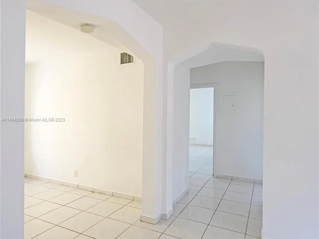 1735 Marseille Dr # 2, Miami Beach FL 33141