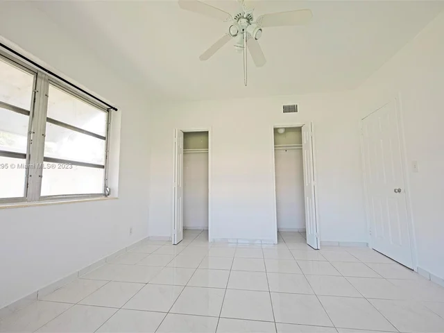 1735 Marseille Dr # 2, Miami Beach FL 33141