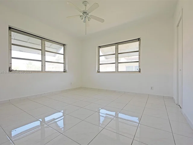 1735 Marseille Dr # 2, Miami Beach FL 33141