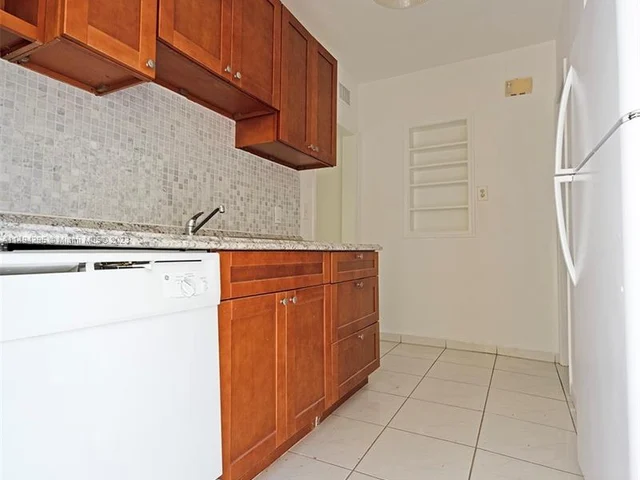 1735 Marseille Dr # 2, Miami Beach FL 33141