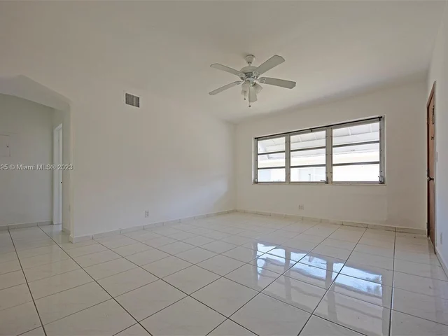 1735 Marseille Dr # 2, Miami Beach FL 33141