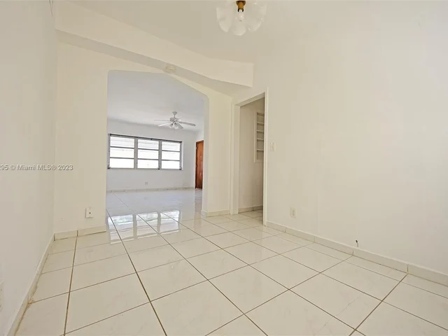 1735 Marseille Dr # 2, Miami Beach FL 33141