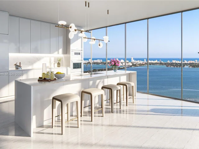 725 NE 24th Street # 707, Miami FL 33137