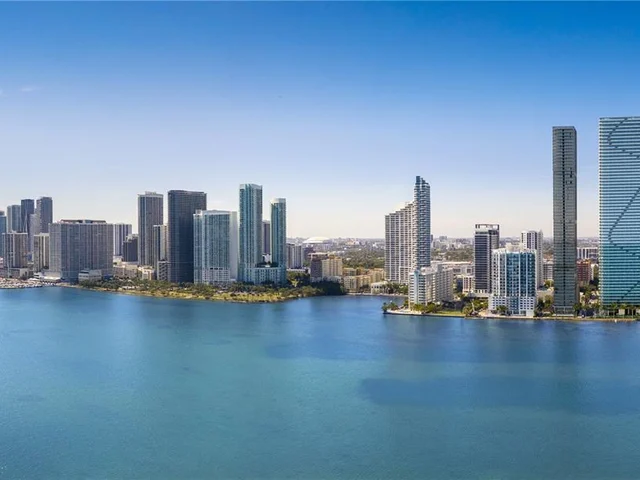 725 NE 24th Street # 707, Miami FL 33137