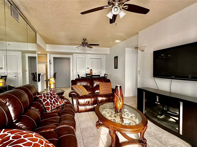 185 SE 14th Ter # 2304, Miami FL 33131