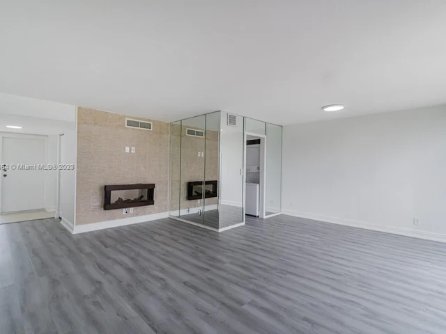 2405 Bridgewood Dr # 2405, Boca Raton FL 33434