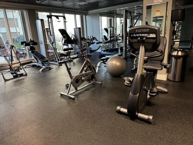 1865 79th St Cswy # 2I, North Bay Village FL 33141