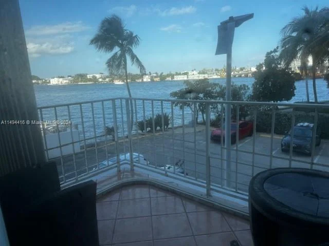 1865 79th St Cswy # 2I, North Bay Village FL 33141