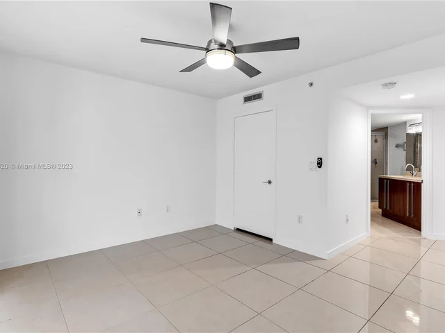 1111 SW 1st Ave, Miami FL 33130