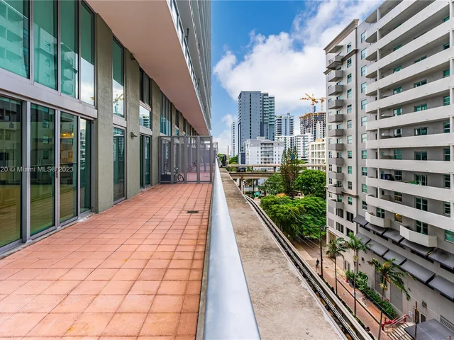 1111 SW 1st Ave, Miami FL 33130