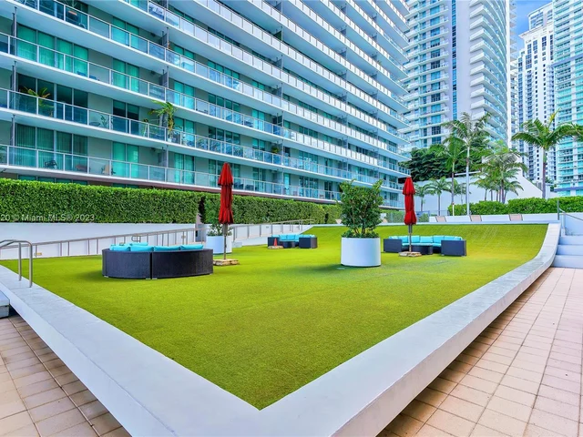 1111 SW 1st Ave, Miami FL 33130