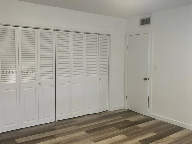 11855 NE 19th Dr # 19, North Miami FL 33181