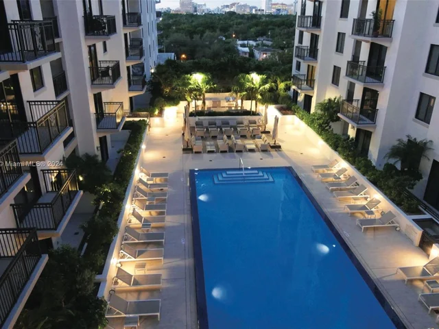 301 Altara Ave # 429, Coral Gables FL 33146