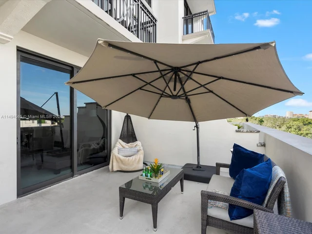 301 Altara Ave # 429, Coral Gables FL 33146