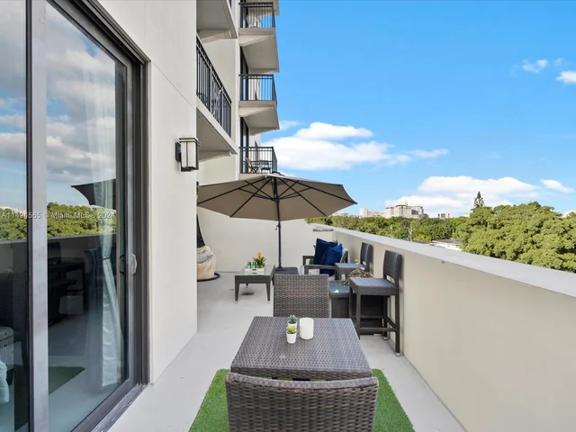 301 Altara Ave # 429, Coral Gables FL 33146