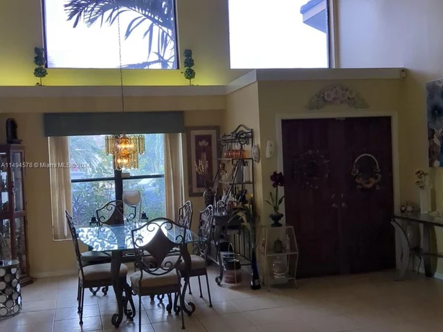 3211 NW 121st Ln, Coral Springs FL 33065