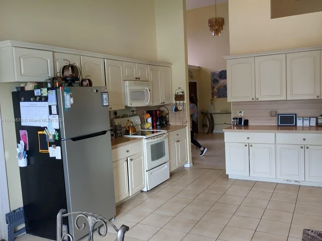 3211 NW 121st Ln, Coral Springs FL 33065