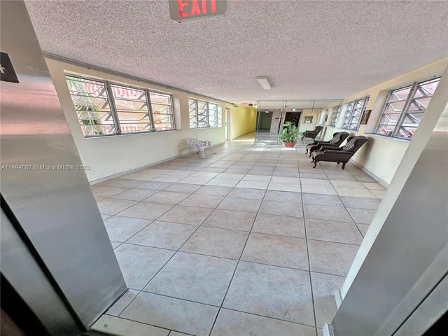 215 SE 3rd Ave # 403C, Hallandale Beach FL 33009