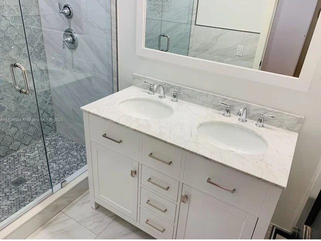 535 Luenga Ave, Coral Gables FL 33146