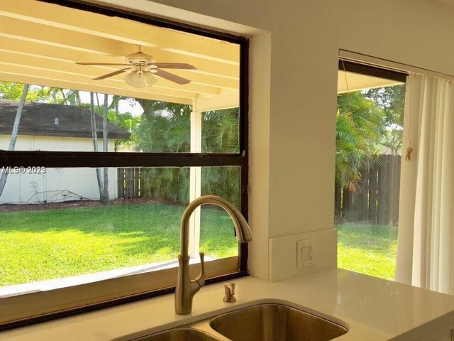 10829 SW 132nd Cir Ct # 10829, Miami FL 33186