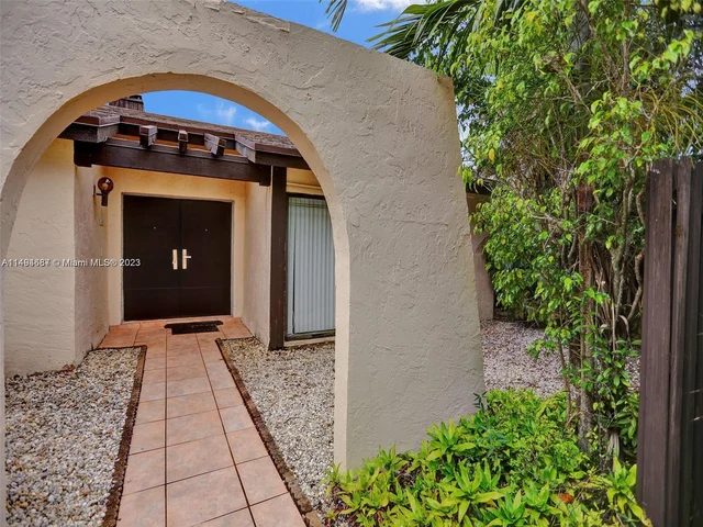 10829 SW 132nd Cir Ct # 10829, Miami FL 33186