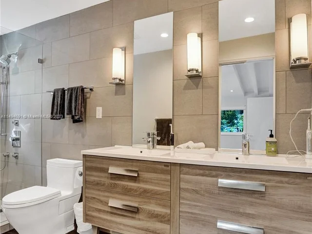 1930 S Hibiscus Dr # 0, North Miami FL 33181