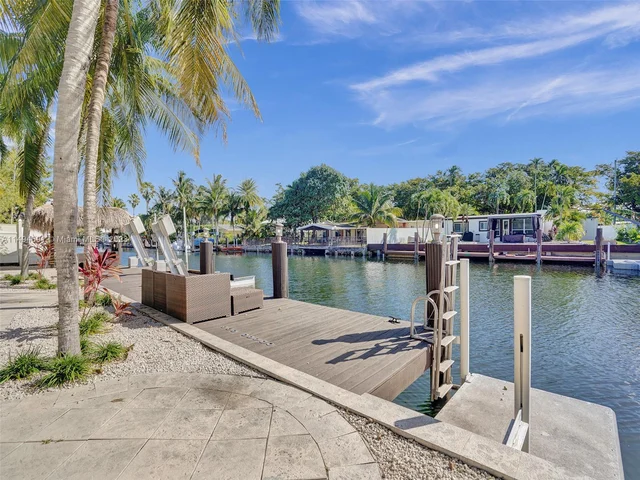 1930 S Hibiscus Dr # 0, North Miami FL 33181