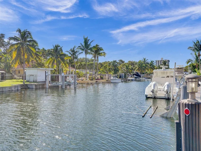1930 S Hibiscus Dr # 0, North Miami FL 33181