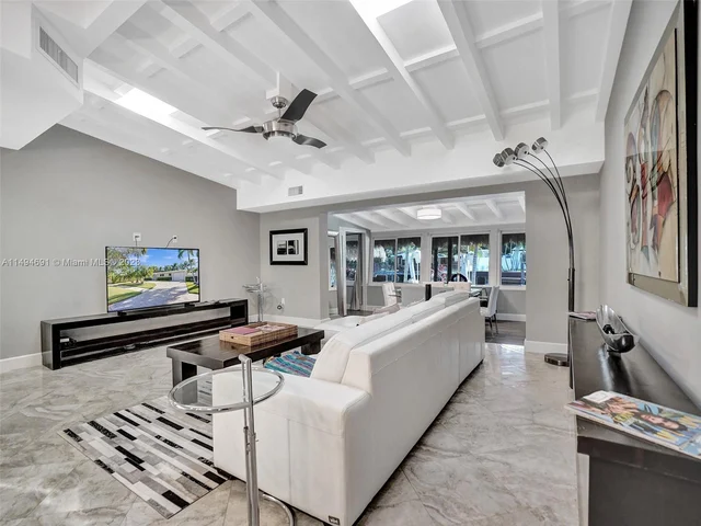 1930 S Hibiscus Dr # 0, North Miami FL 33181