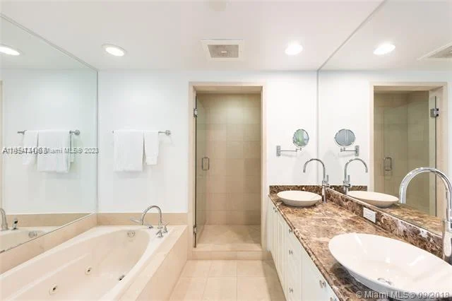 3801 Collins Ave # 1002, Miami Beach FL 33140