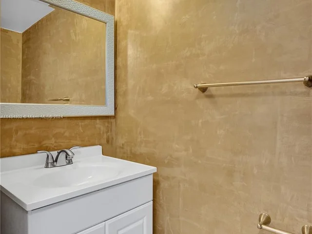 4166 SW 65th Ave # 86, Davie FL 33314