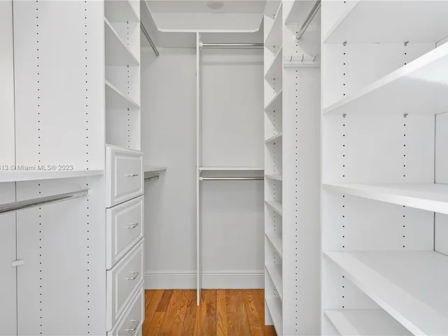 1528 Robbia Ave, Coral Gables FL 33146