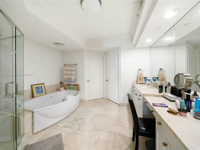 3201 NE 183rd St # 2705, Aventura FL 33160