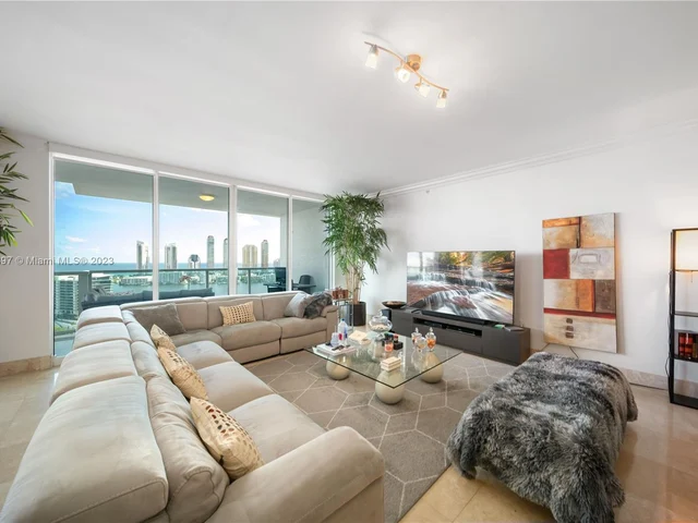 3201 NE 183rd St # 2705, Aventura FL 33160