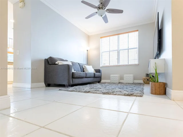 797 Vista Meadows Dr # 797, Weston FL 33327