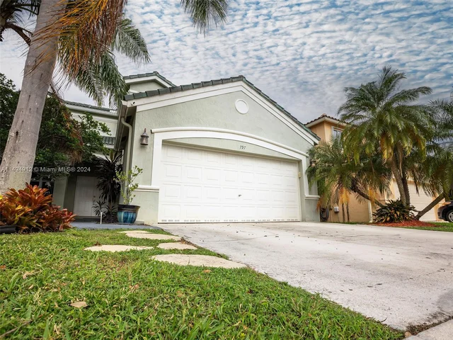797 Vista Meadows Dr # 797, Weston FL 33327
