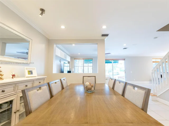 797 Vista Meadows Dr # 797, Weston FL 33327