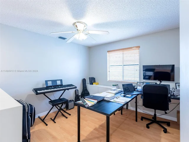 797 Vista Meadows Dr # 797, Weston FL 33327