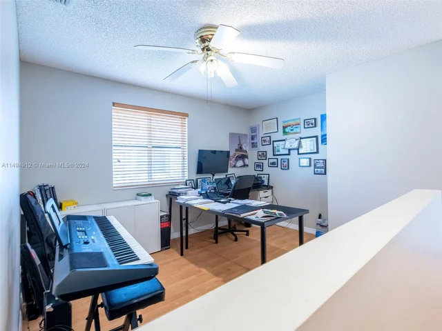 797 Vista Meadows Dr # 797, Weston FL 33327